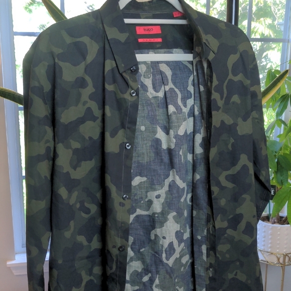HUGO Men's Camouflage Button Down Shirt - Green and Black - Picture 4 of 10
